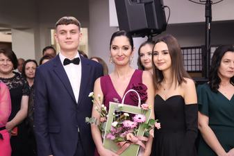 Uczniowie II LO w Wieluniu studniówkę mają już za sobą!